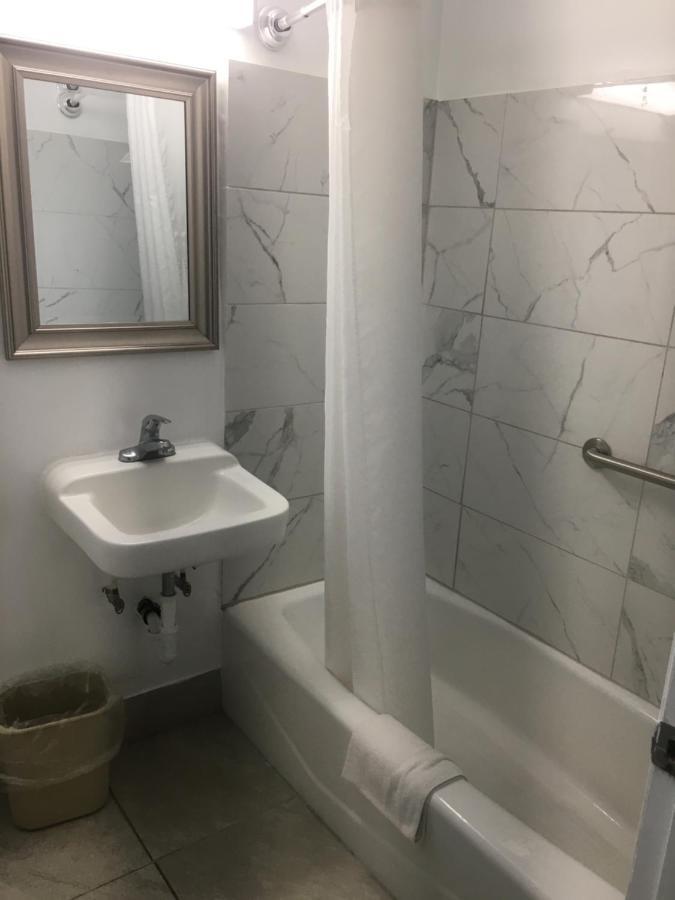 A1A Travel Inn Ormond Beach Buitenkant foto